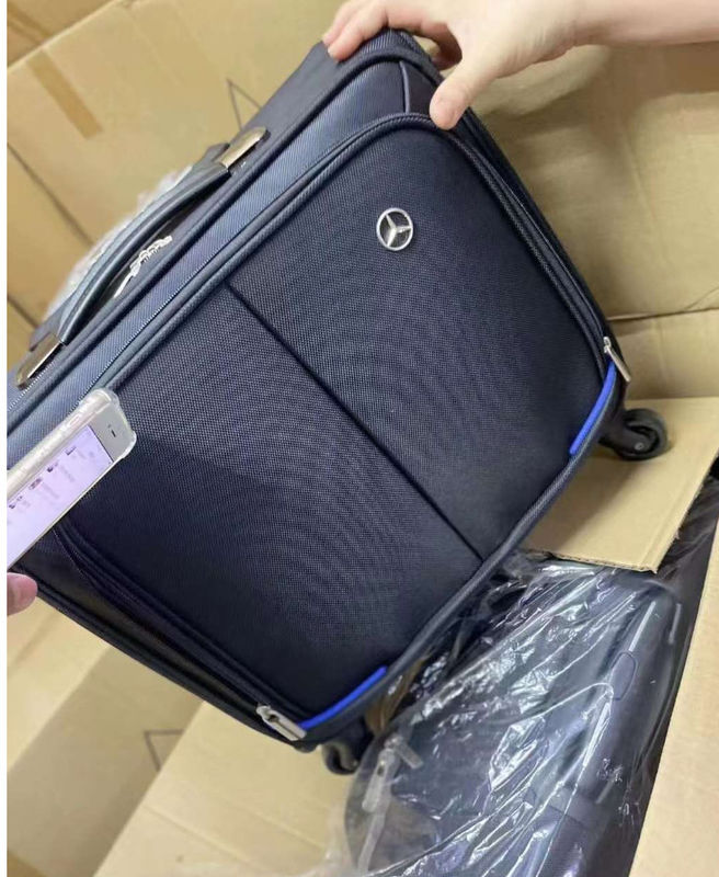 حقيبة متعرجة عربة سفر حقيبة ركوب متعددة المقصورات حقيبة ركوب يونيسيكس TSA مزيج قفل عربة الألومنيوم
