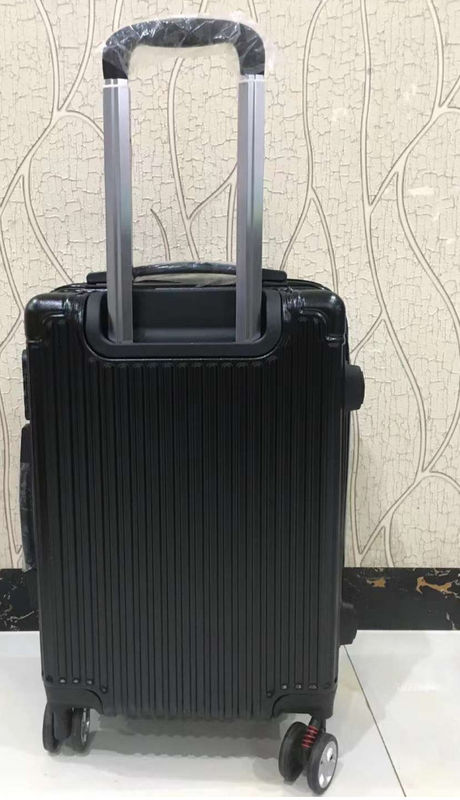 التصميم البسيط Abs Carry-On Trolley Spinner Caster حقائب السفر بالجملة مجموعة الأمتعة المصممة للسفر