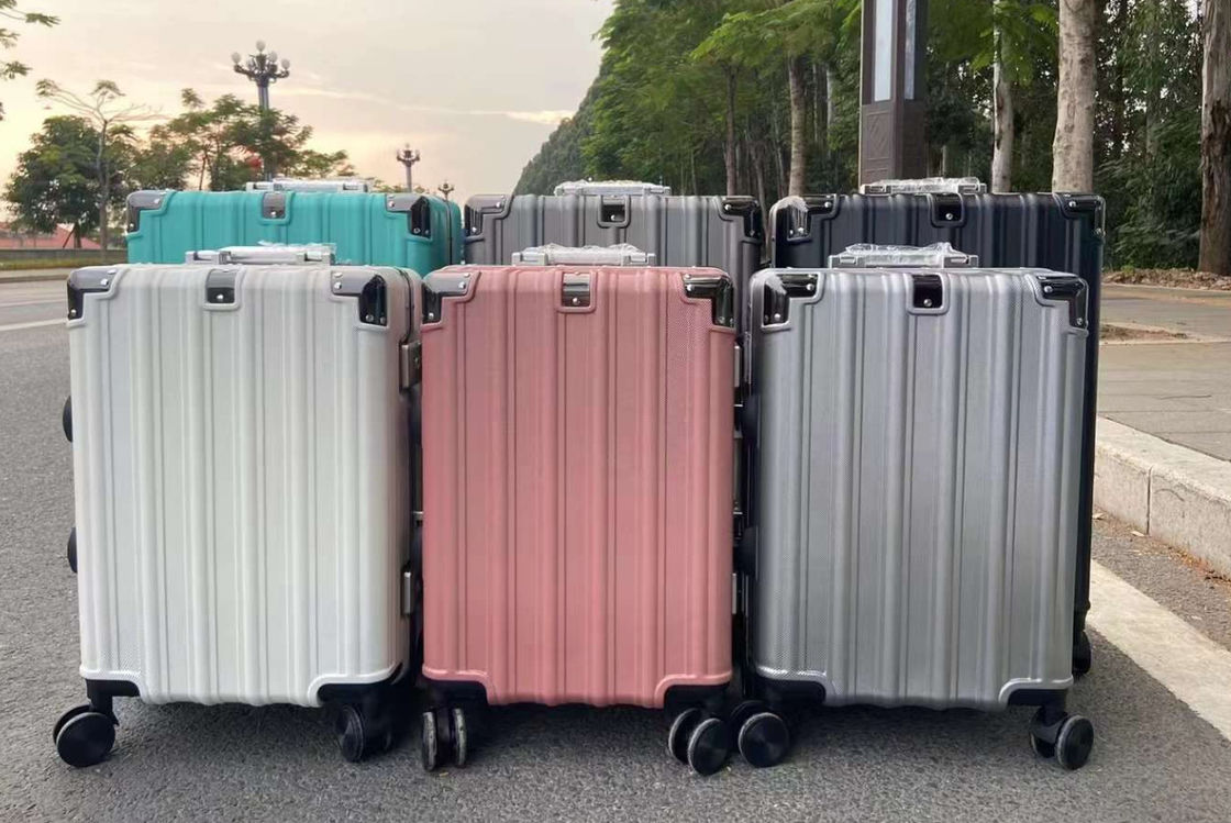 المنتجات بالجملة السعر الجيد الإطار الألومنيوم ABS - PC Case حقيبة سفر حقائب سفر مجموعة للخارج مصنوعة في فيتنام